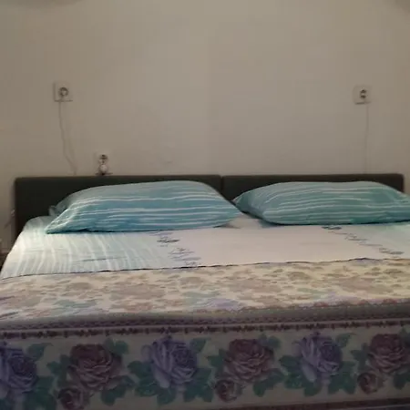 Apartment For 2 Umag