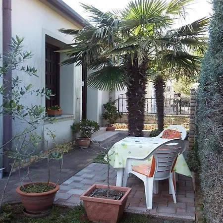 Apartment For 2 Umag
